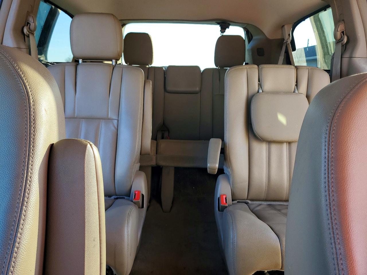2015 CHRYSLER TOWN & COUNTRY TOURING photo 10