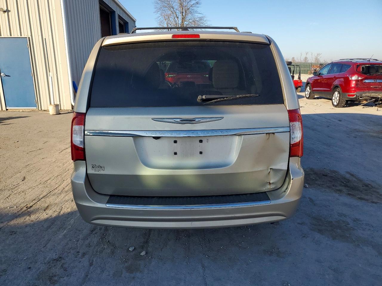 2015 CHRYSLER TOWN & COUNTRY TOURING photo 6