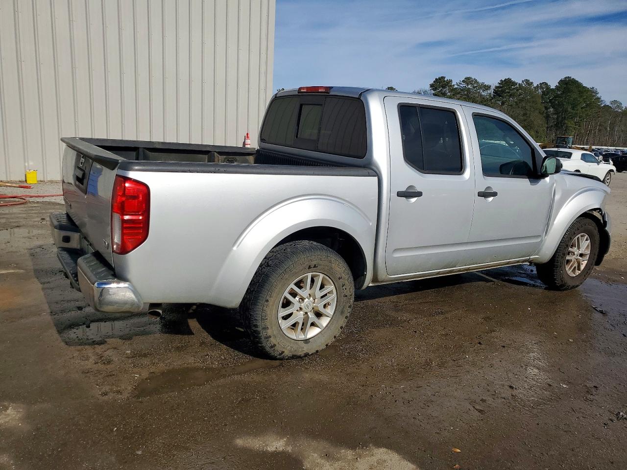 2019 NISSAN FRONTIER SV photo 5