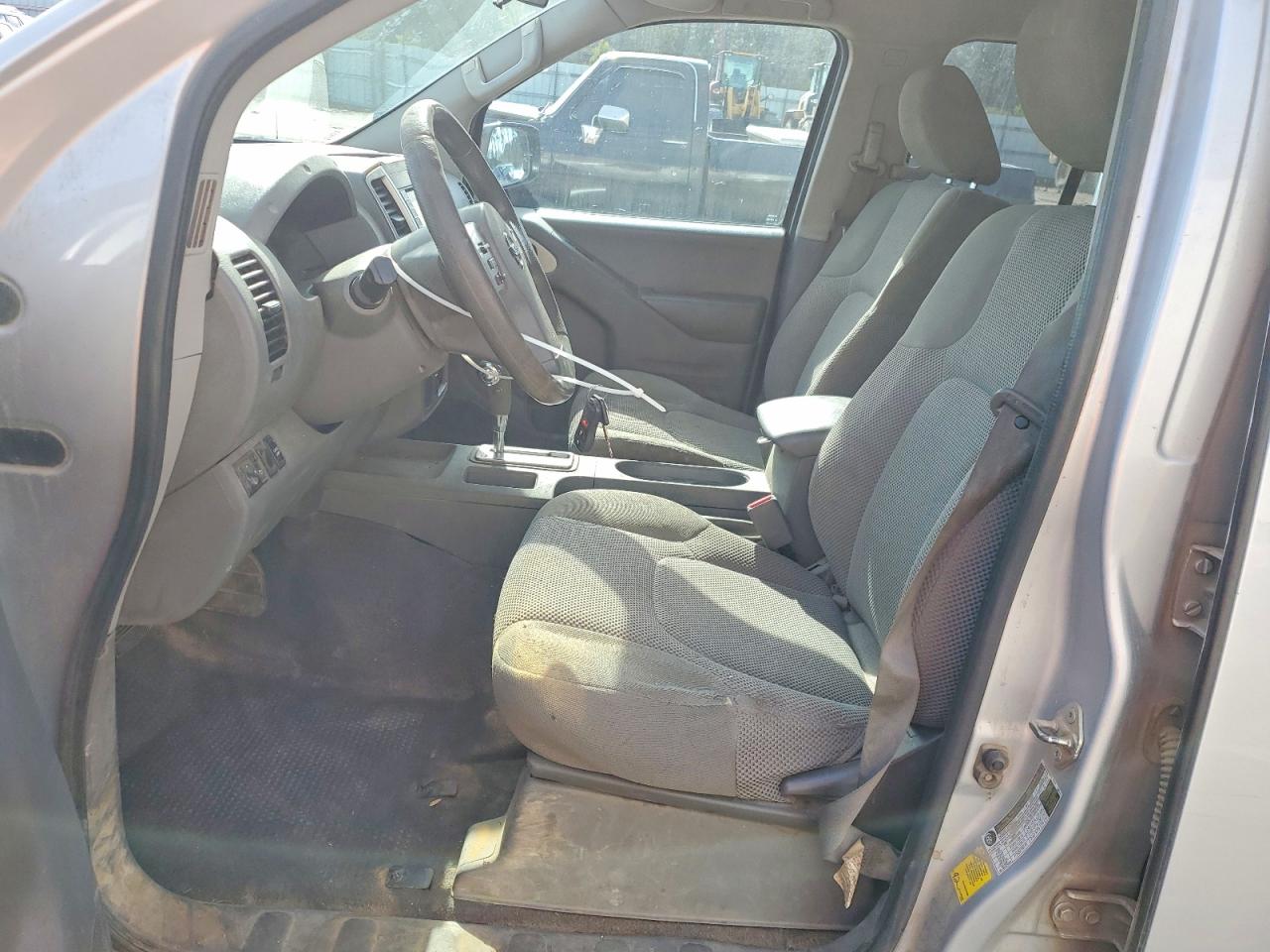 2019 NISSAN FRONTIER SV photo 13