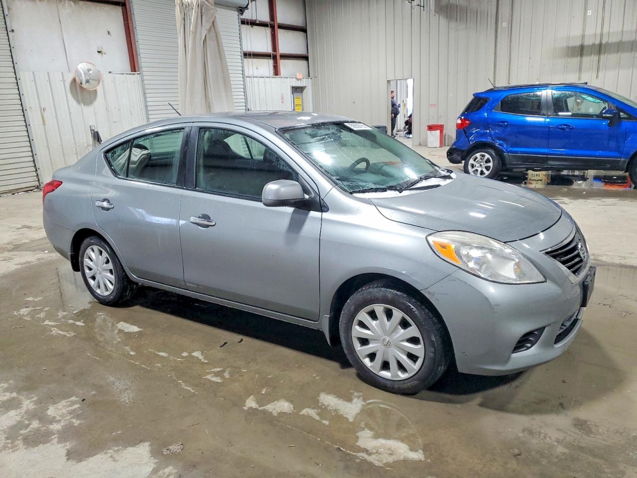 2012 NISSAN VERSA S photo 4