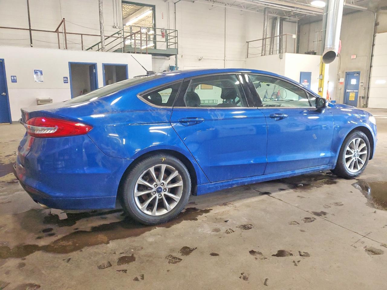 2017 FORD FUSION SE photo 3