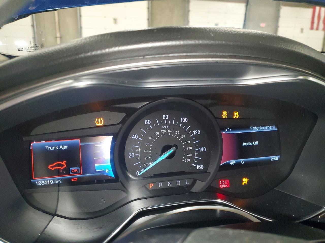2017 FORD FUSION SE photo 9