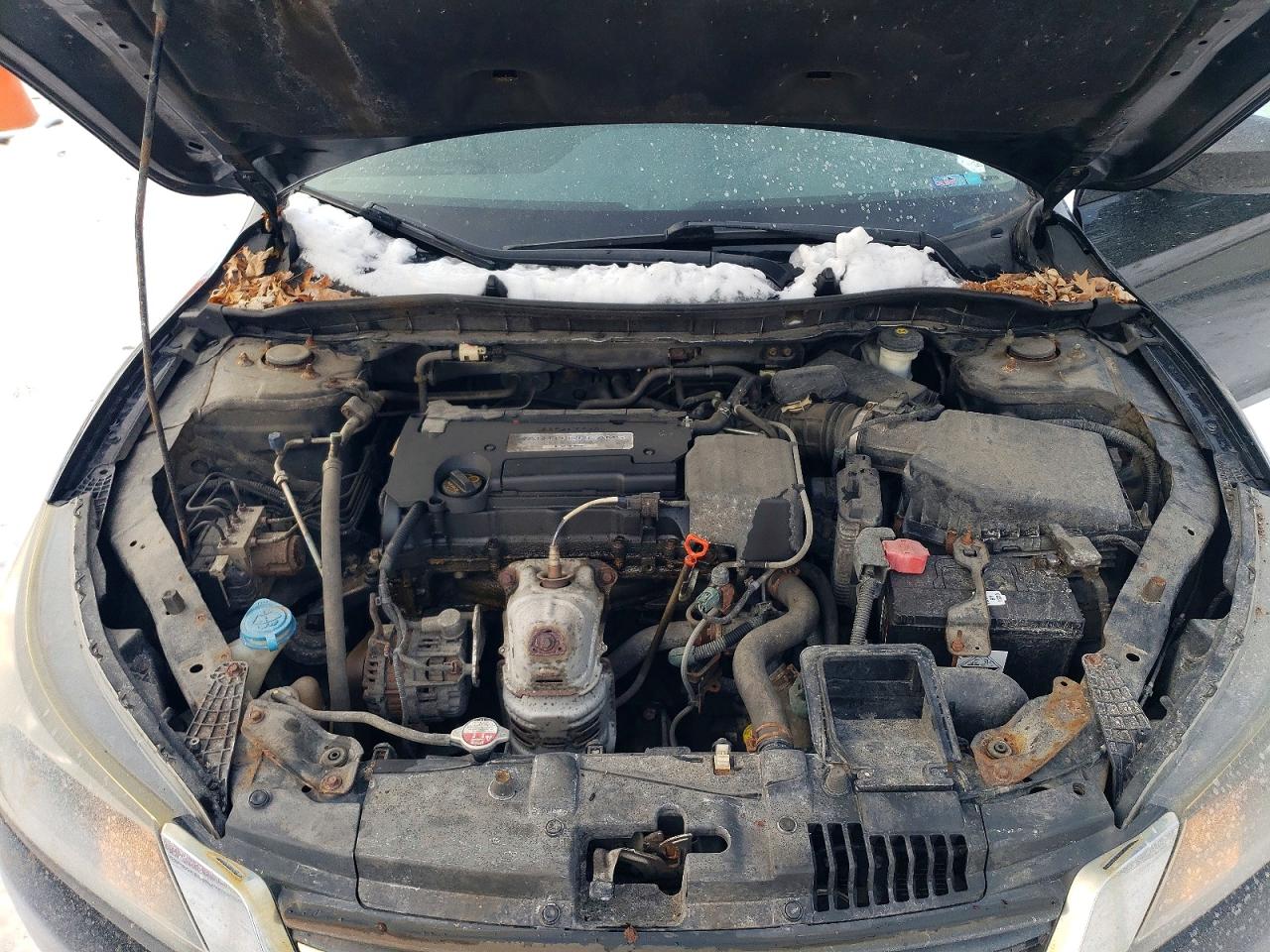 2014 HONDA ACCORD LX photo 21