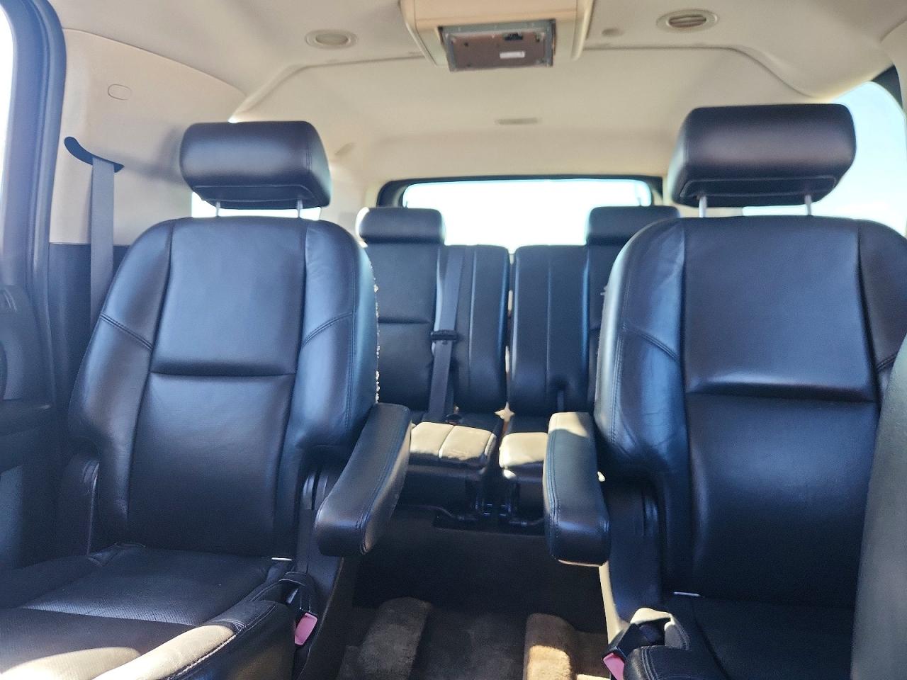 2010 CADILLAC ESCALADE ESV PREMIUM photo 10
