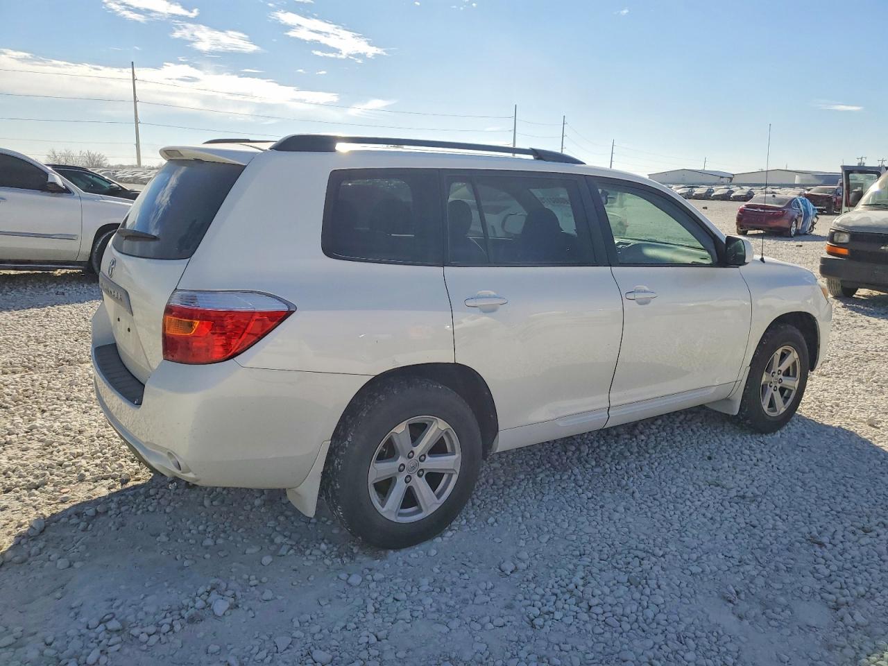2010 TOYOTA HIGHLANDER photo 3