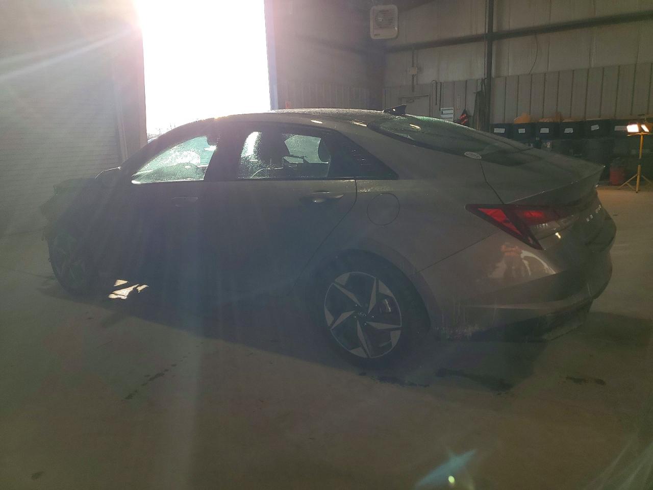 2023 HYUNDAI ELANTRA SEL photo 2