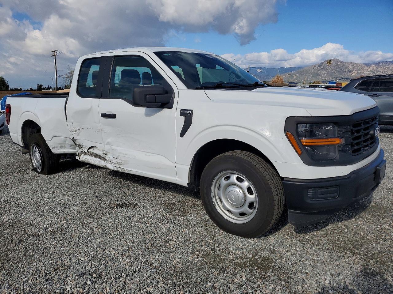 2024 FORD F150 XL photo 4