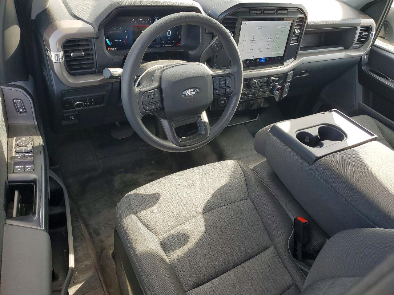 2024 FORD F150 XL photo 8