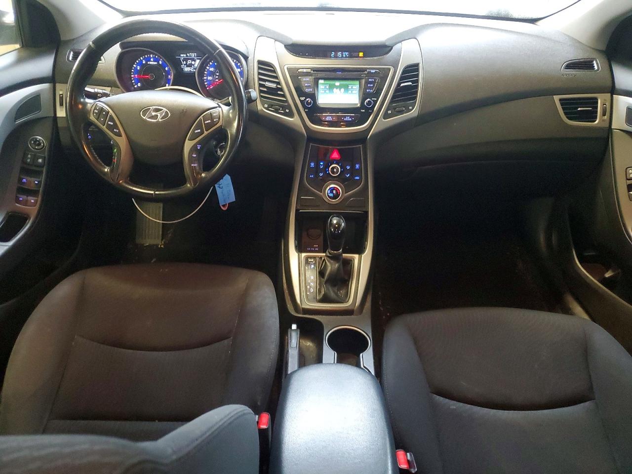 2015 HYUNDAI ELANTRA SE photo 8