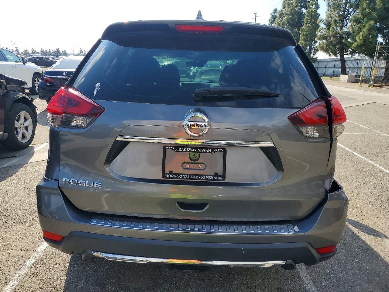 2019 NISSAN ROGUE S photo 6