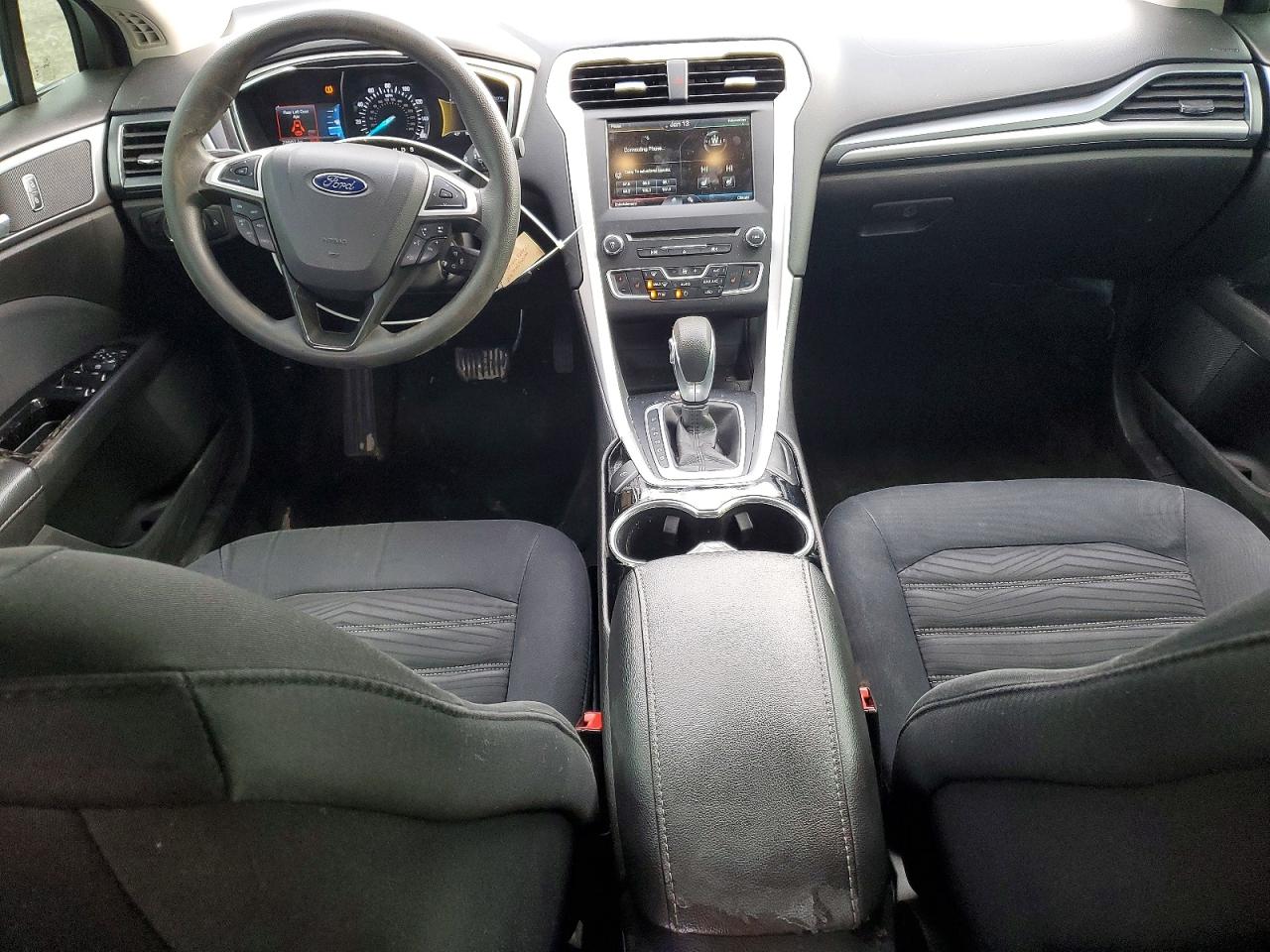 2016 FORD FUSION SE photo 8