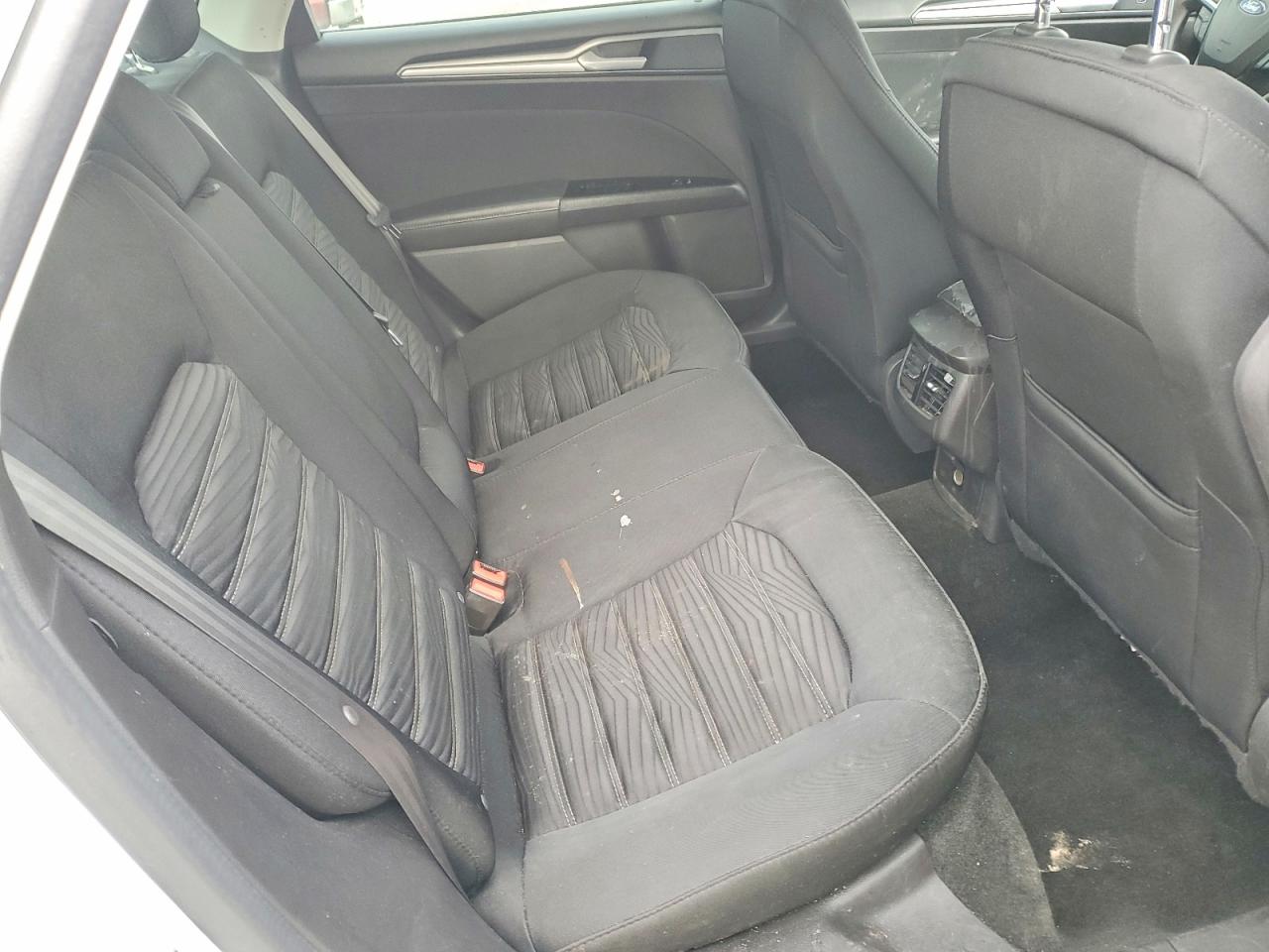 2016 FORD FUSION SE photo 10