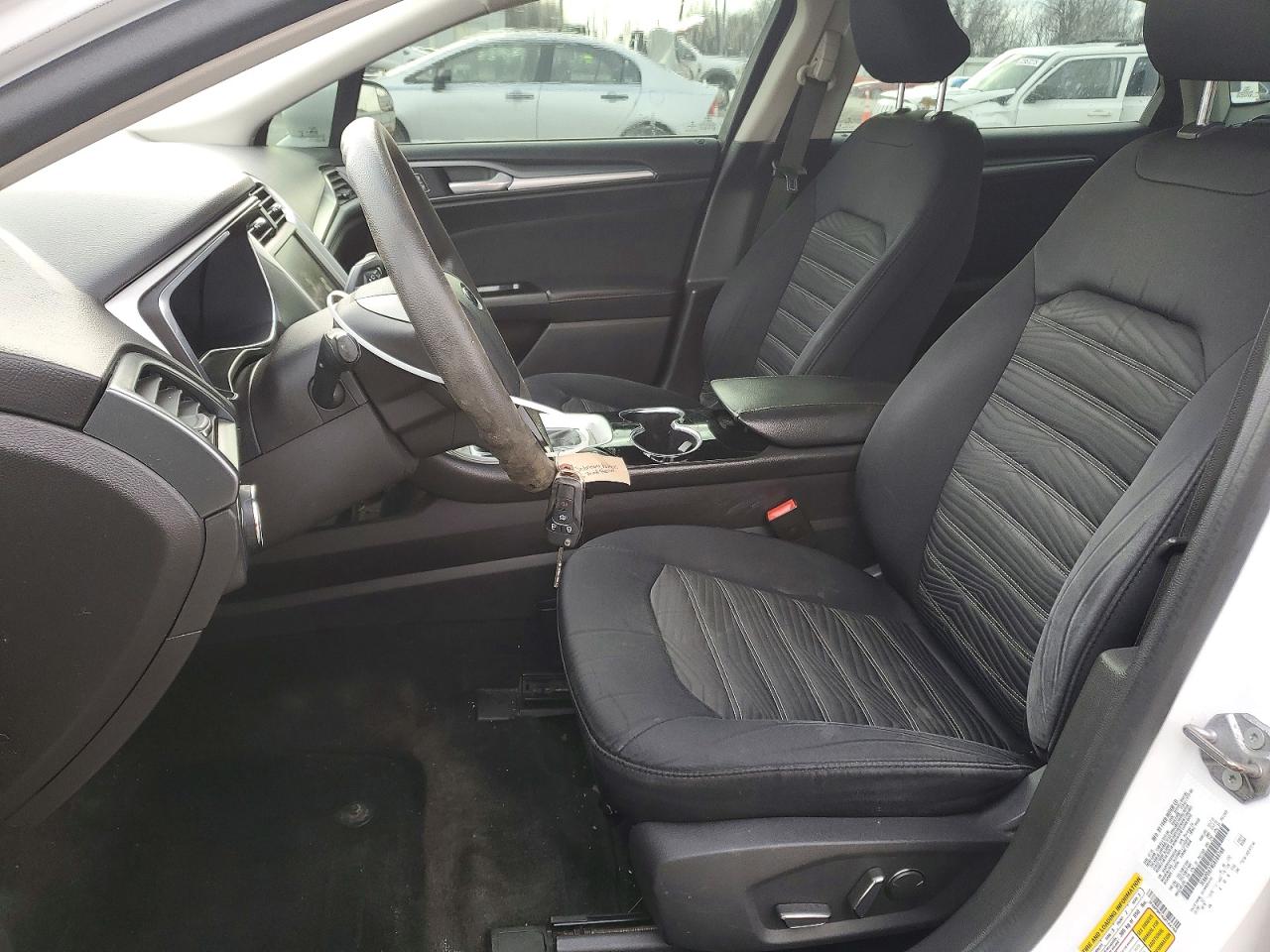 2016 FORD FUSION SE photo 7