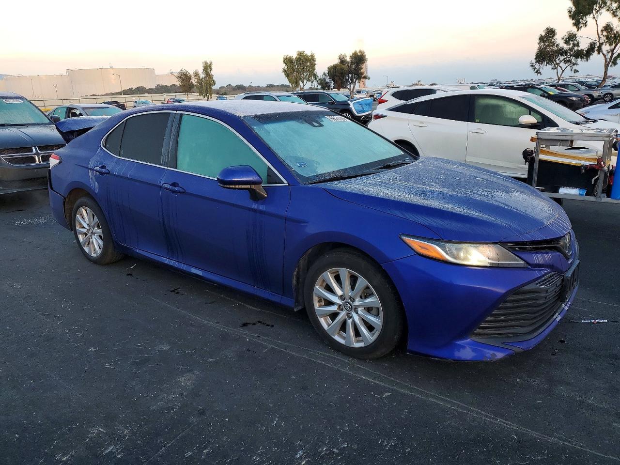 2018 TOYOTA CAMRY L photo 4