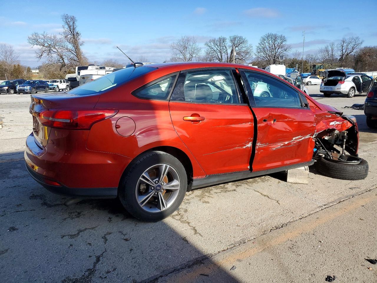 2018 FORD FOCUS SE photo 5