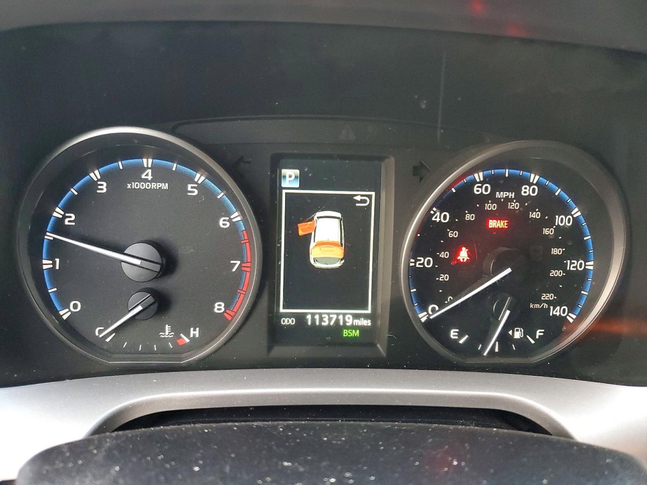 2017 TOYOTA RAV4 XLE photo 9