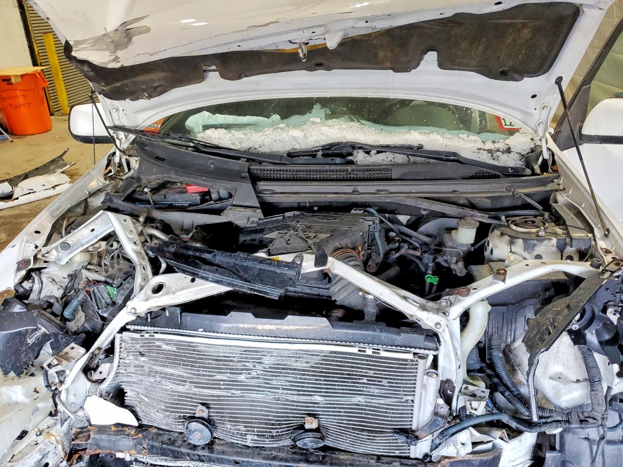 2004 TOYOTA RAV4 photo 12