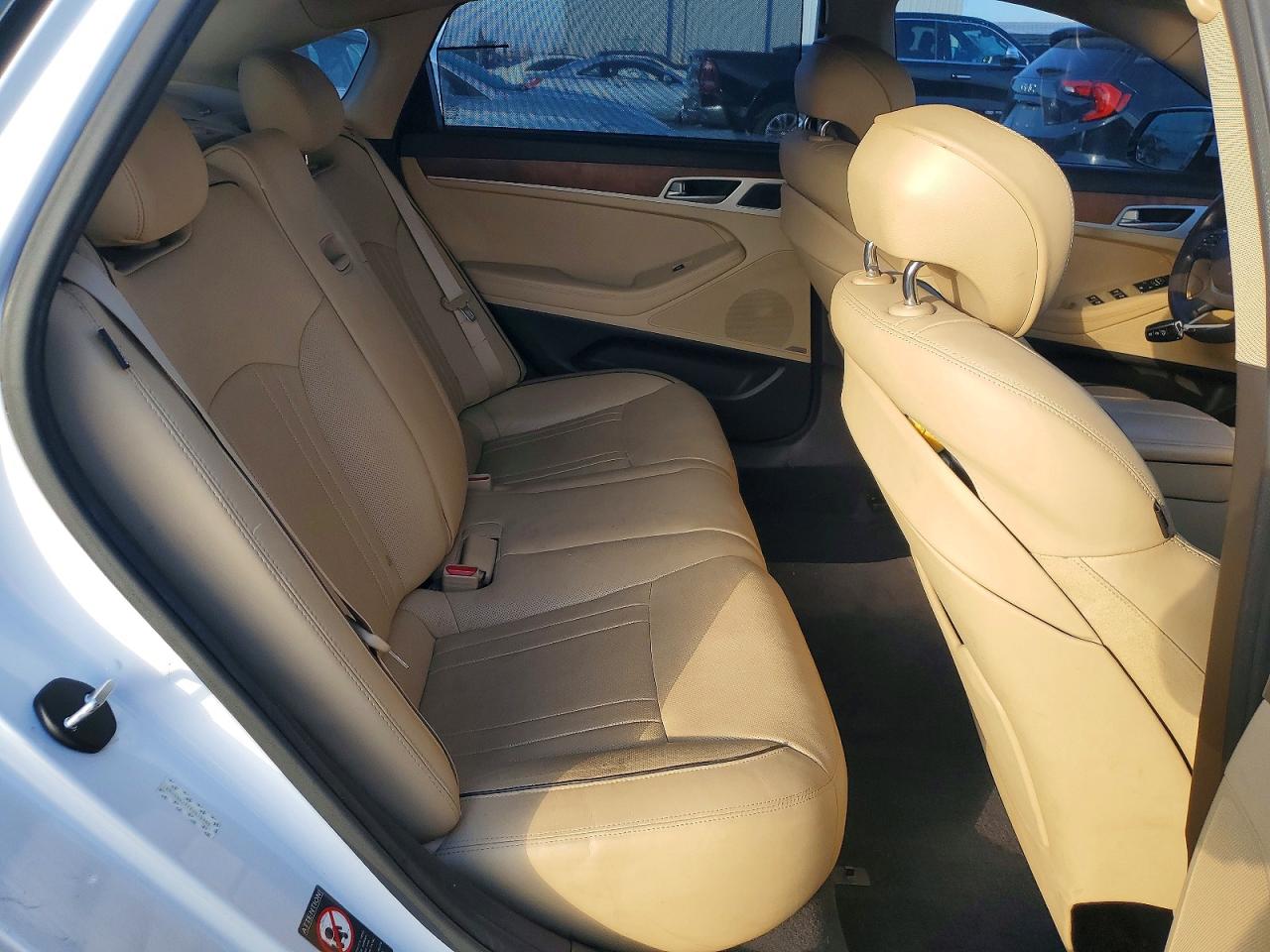 2015 HYUNDAI GENESIS 5.0L photo 10