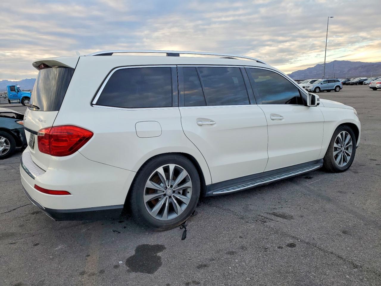 2015 MERCEDES-BENZ GL 450 4MATIC photo 3