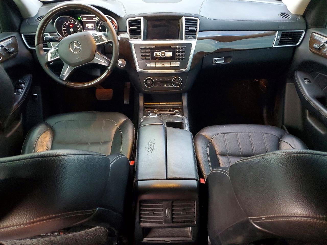 2015 MERCEDES-BENZ GL 450 4MATIC photo 8