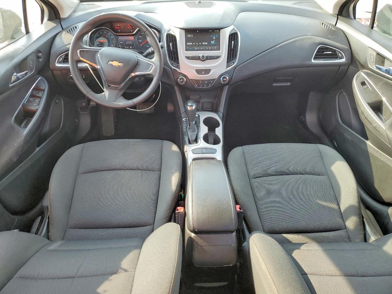 2016 CHEVROLET CRUZE LS photo 15