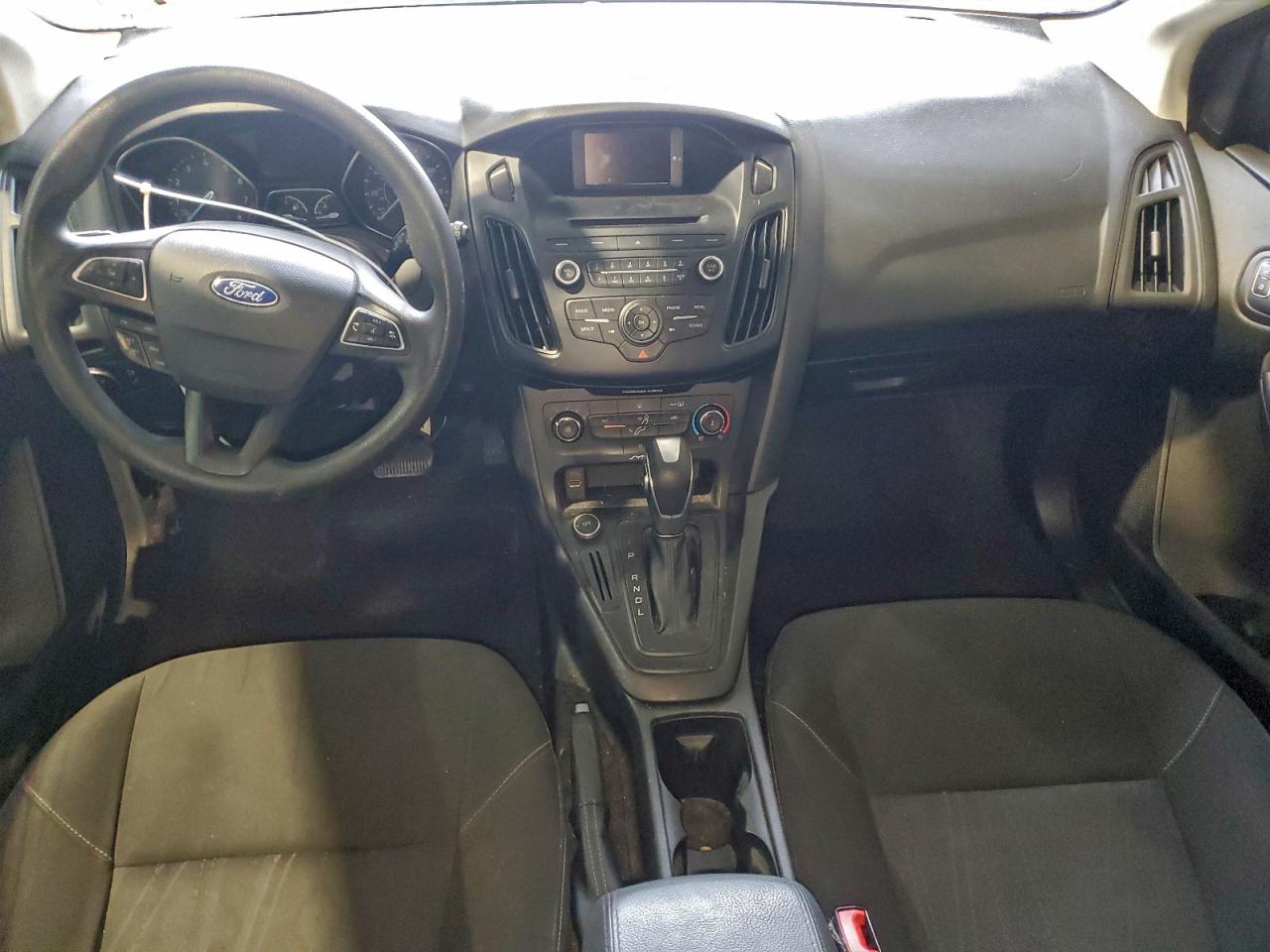 2015 FORD FOCUS SE photo 22