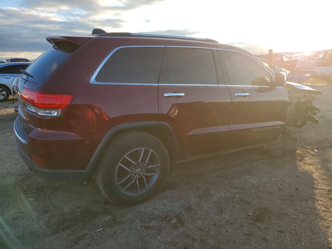2018 JEEP GRAND CHEROKEE LIMITED photo 3