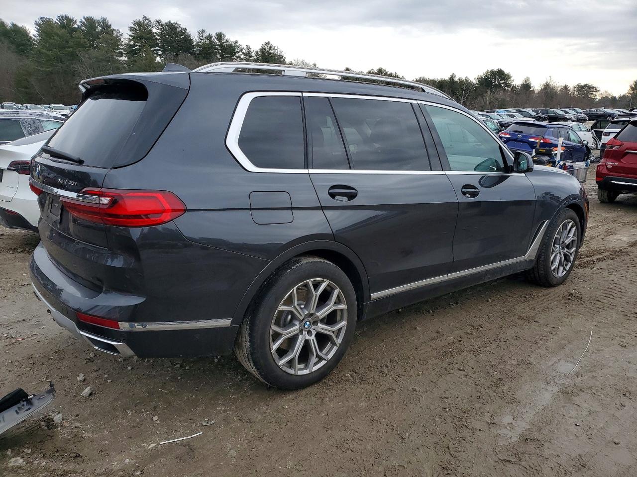 2022 BMW X7 XDRIVE40I photo 5
