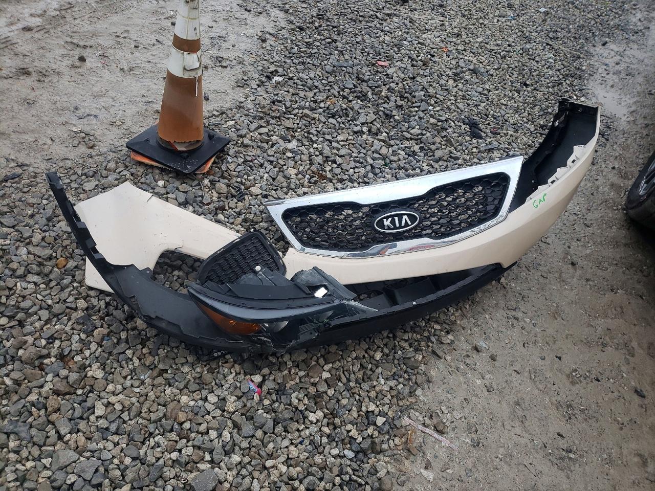 2012 KIA SORENTO BASE photo 13