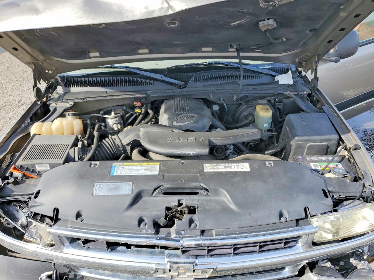 2001 CHEVROLET TAHOE C1500 photo 12