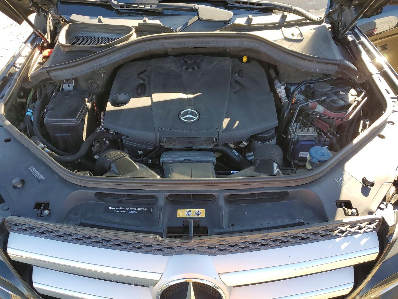 2015 MERCEDES-BENZ GL 350 BLUETEC photo 12