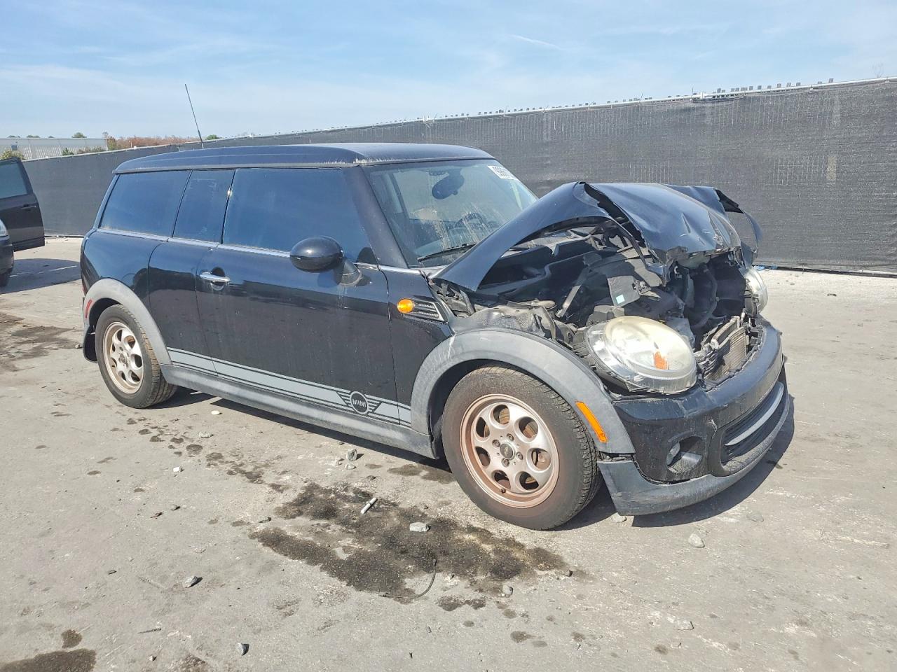 2012 MINI COOPER CLUBMAN photo 4