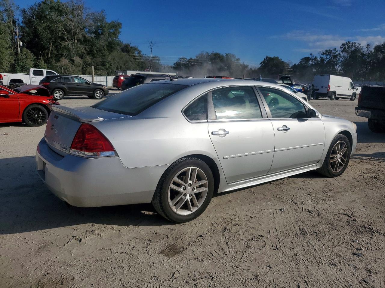 2012 CHEVROLET IMPALA LTZ photo 3