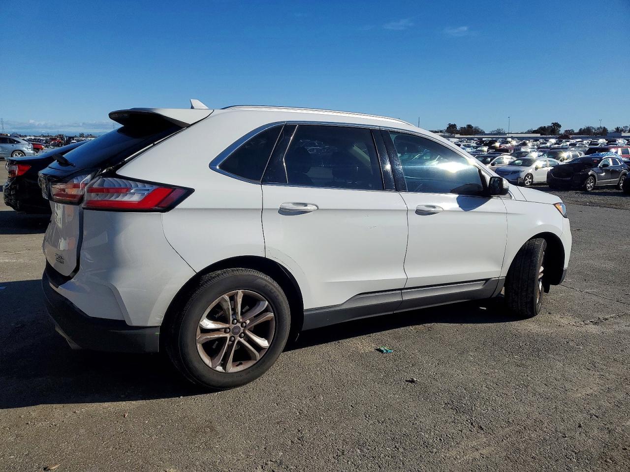 2019 FORD EDGE SEL photo 3