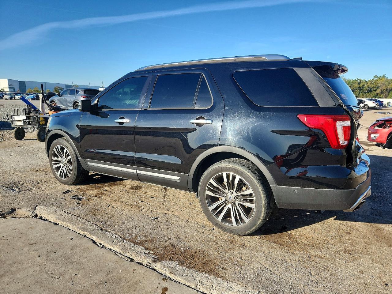 2016 FORD EXPLORER PLATINUM photo 2