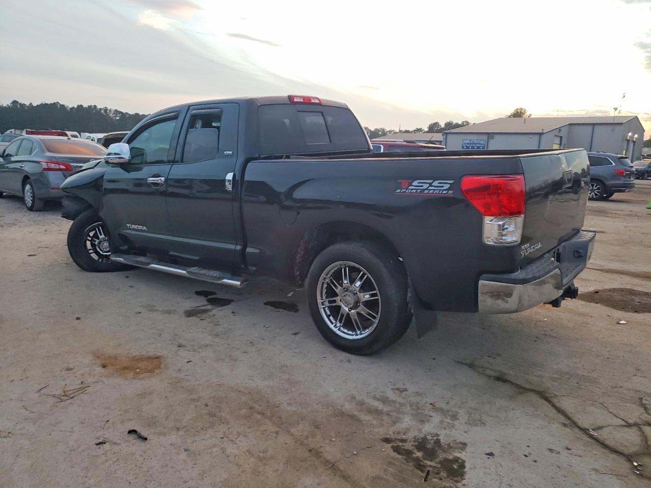 2012 TOYOTA TUNDRA DOUBLE CAB SR5 photo 2