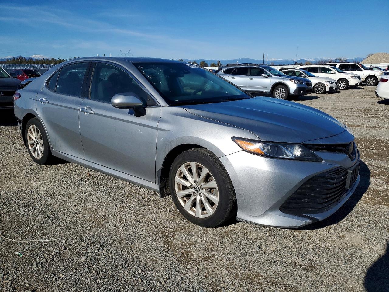 2020 TOYOTA CAMRY LE photo 4