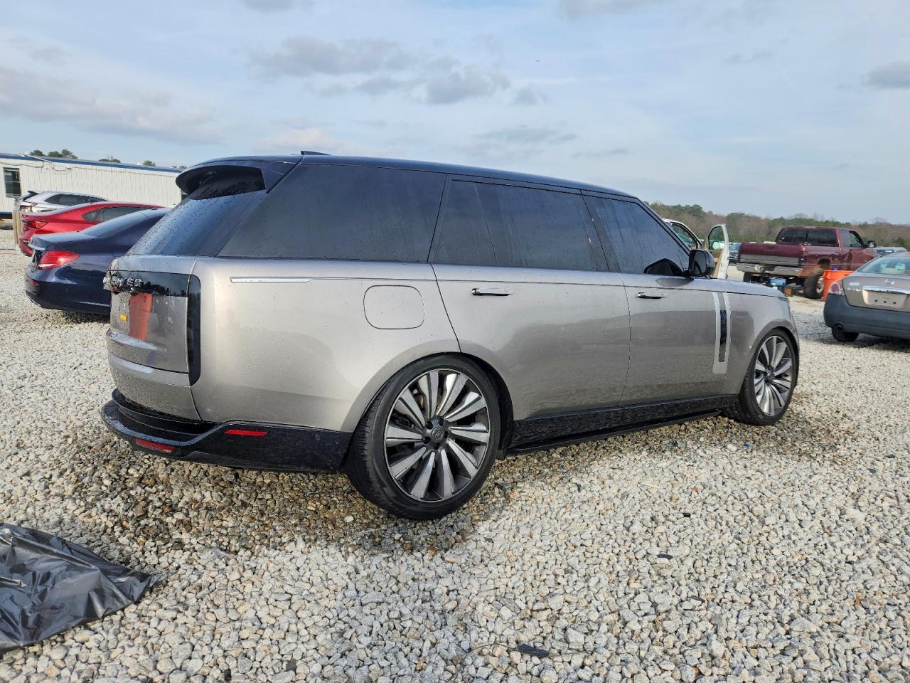 2023 LAND ROVER RANGE ROVER FIRST EDITION photo 3