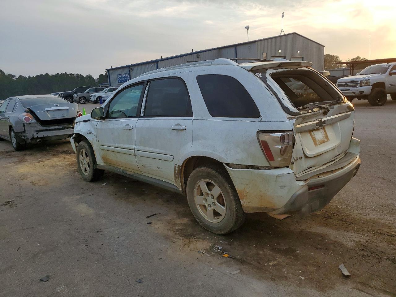 2006 CHEVROLET EQUINOX LT photo 2