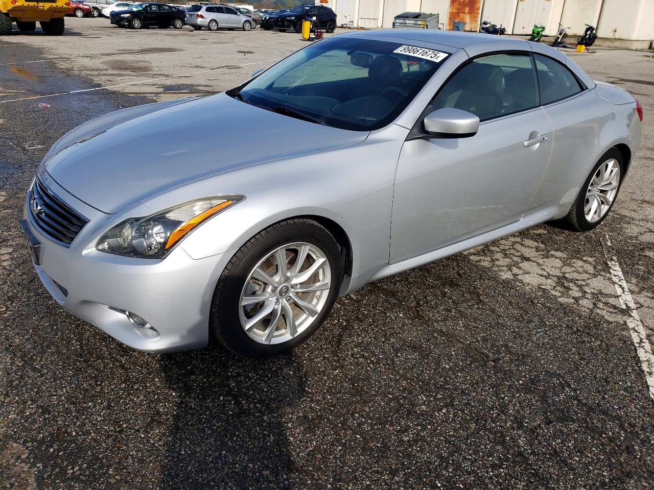 2011 INFINITI G37