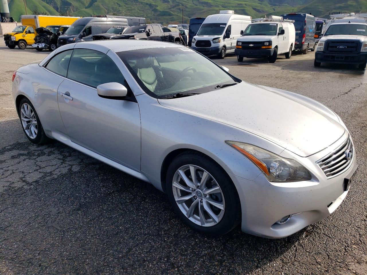2011 INFINITI G37 BASE photo 4