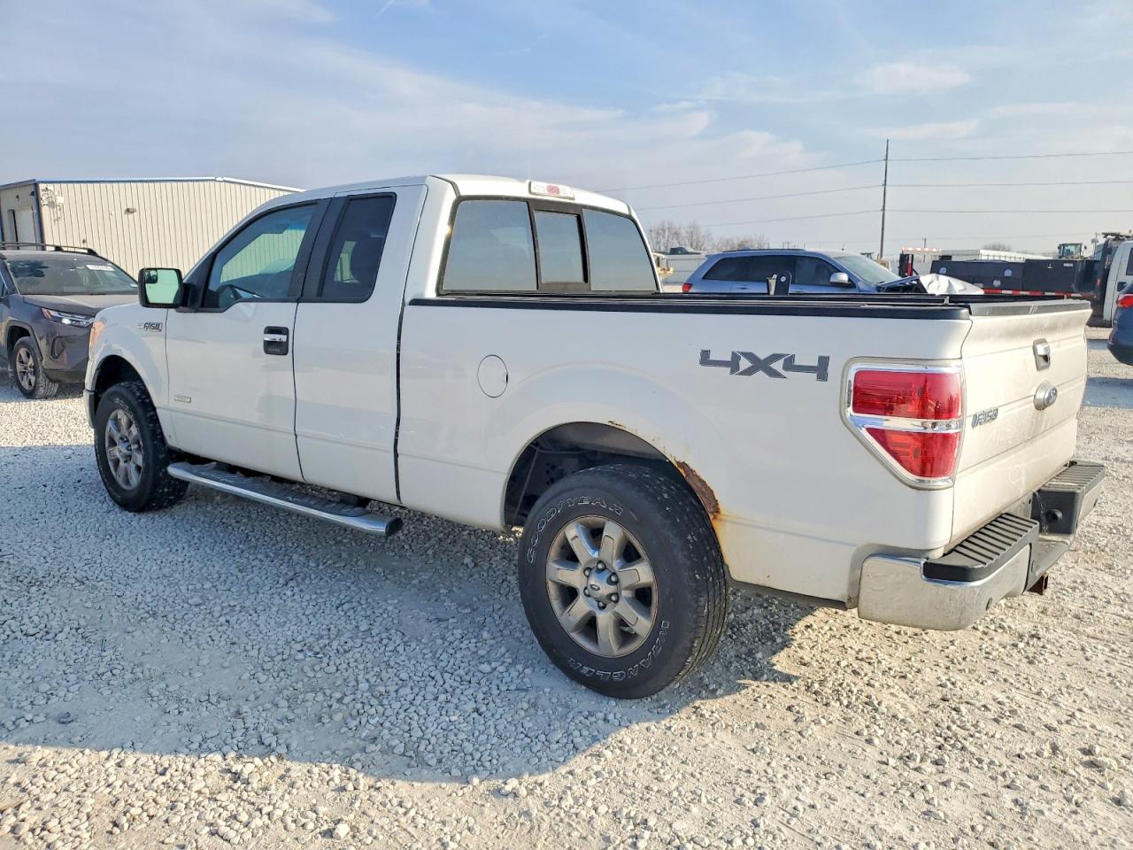 2013 FORD F150 SUPER CAB photo 2