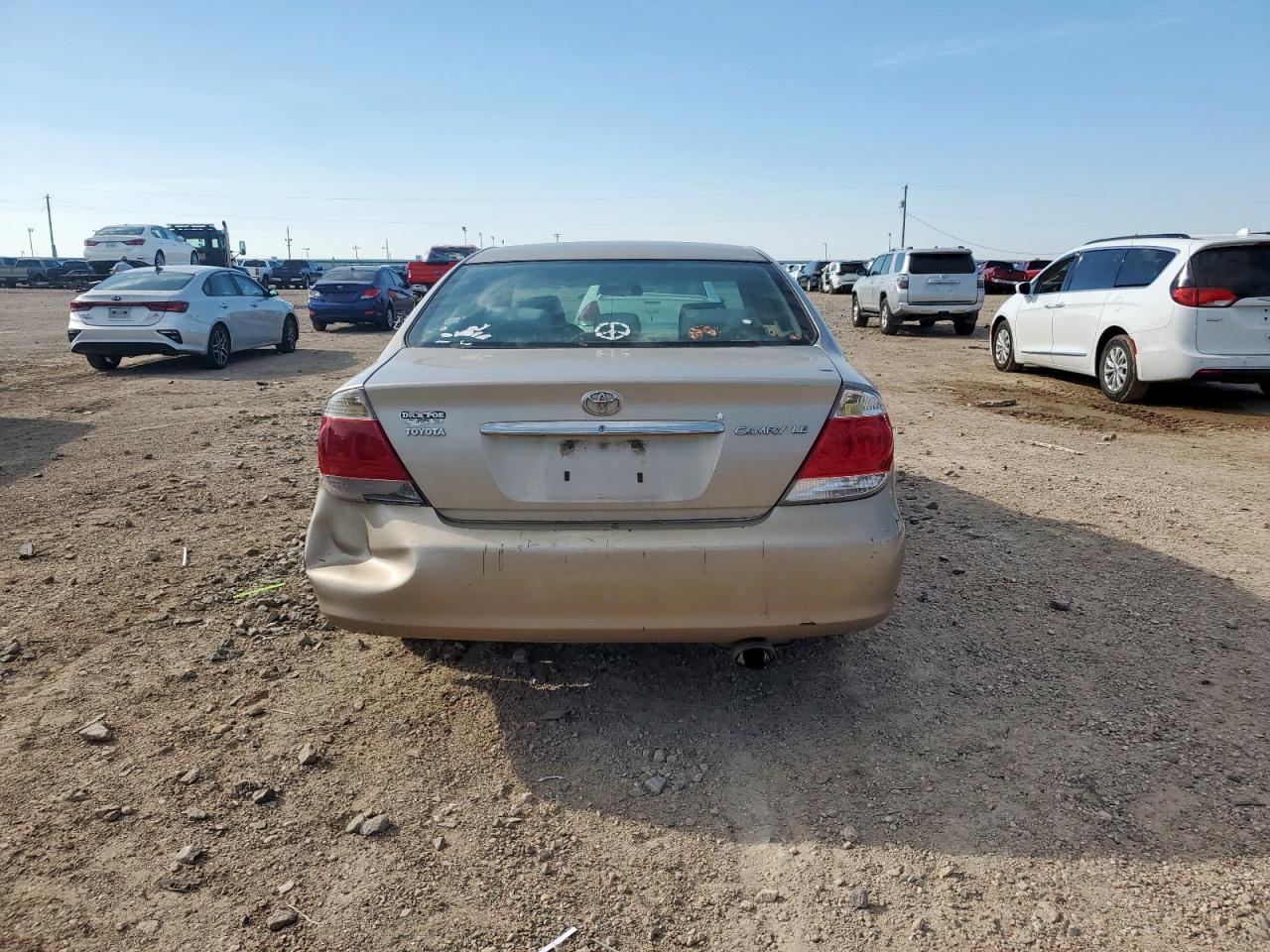 2006 TOYOTA CAMRY LE photo 6