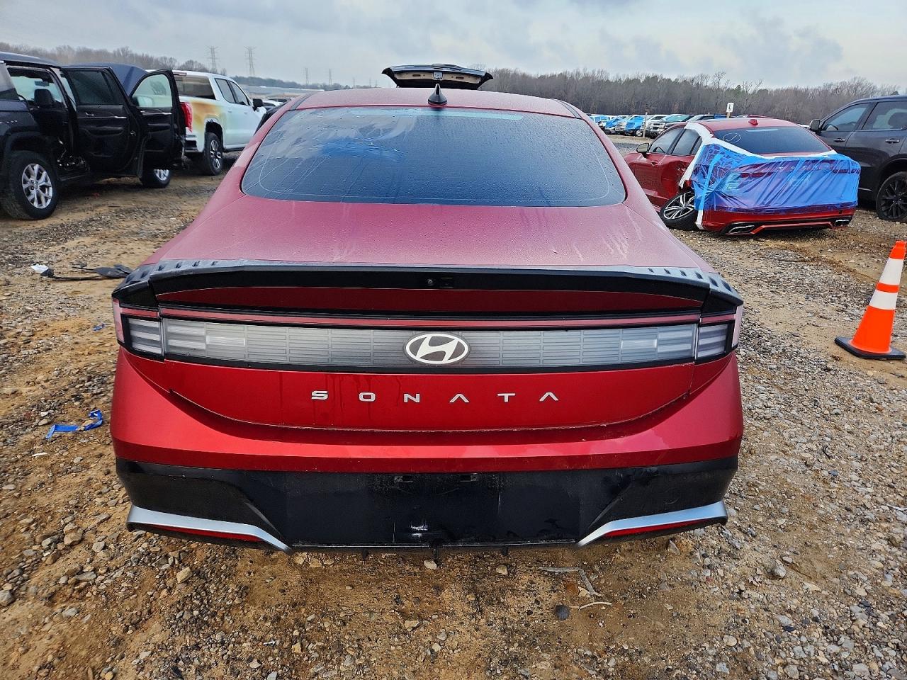 2024 HYUNDAI SONATA SEL photo 16