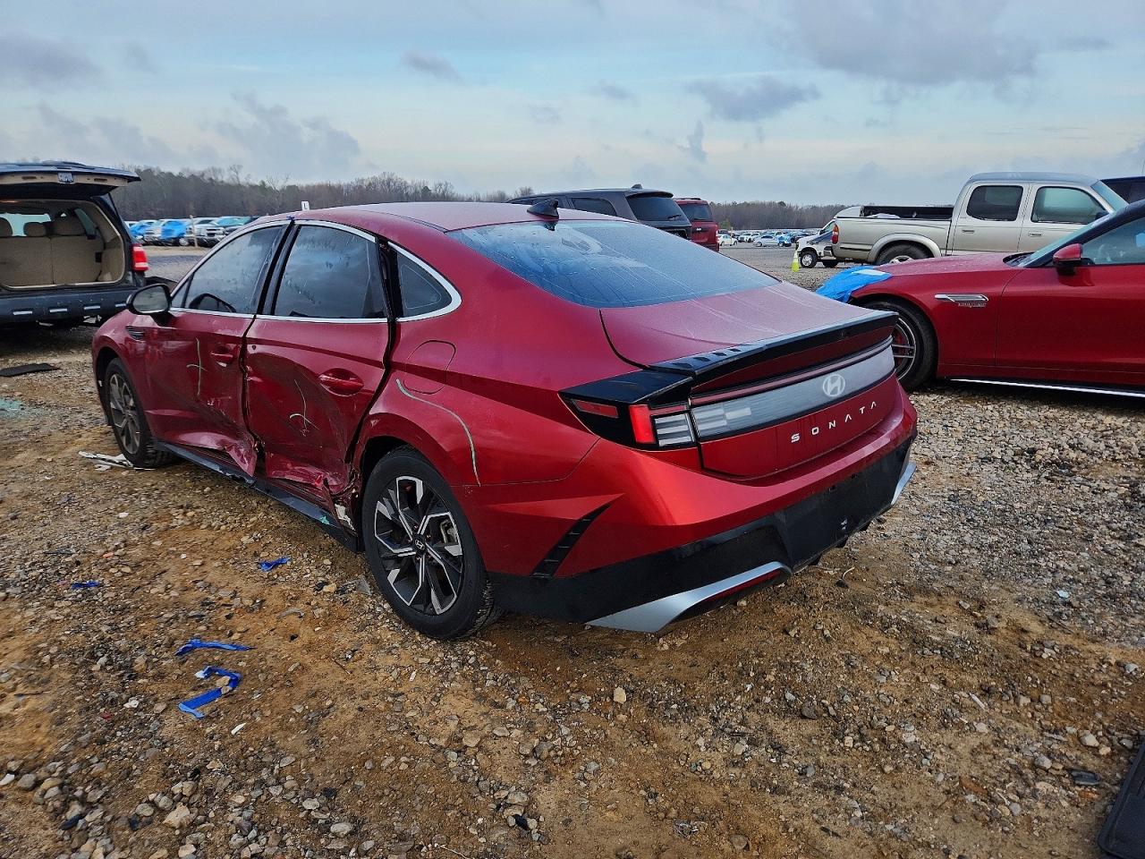 2024 HYUNDAI SONATA SEL photo 4