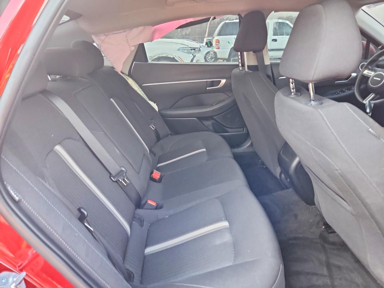 2024 HYUNDAI SONATA SEL photo 28