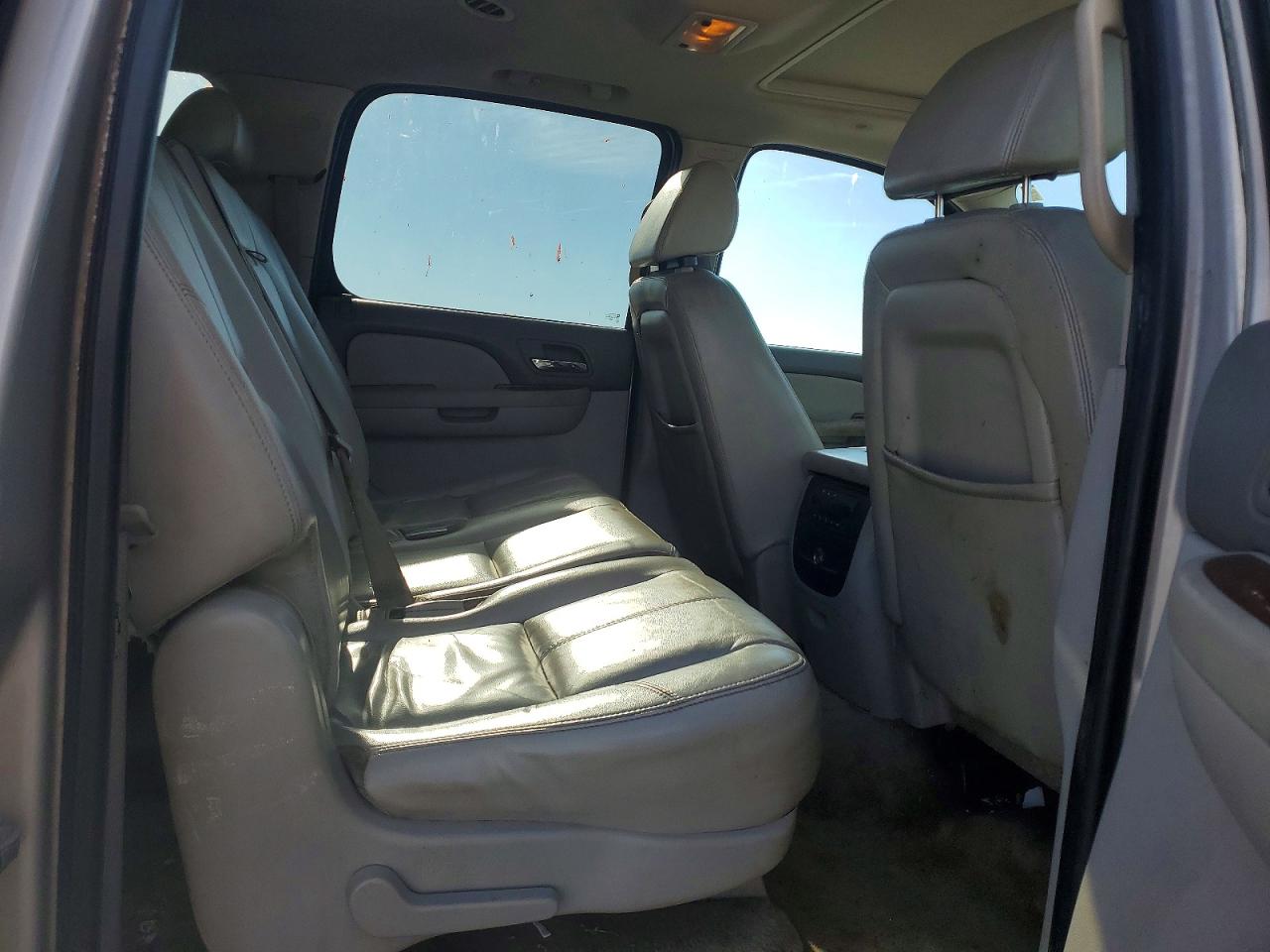 2007 CHEVROLET SUBURBAN C1500 photo 11