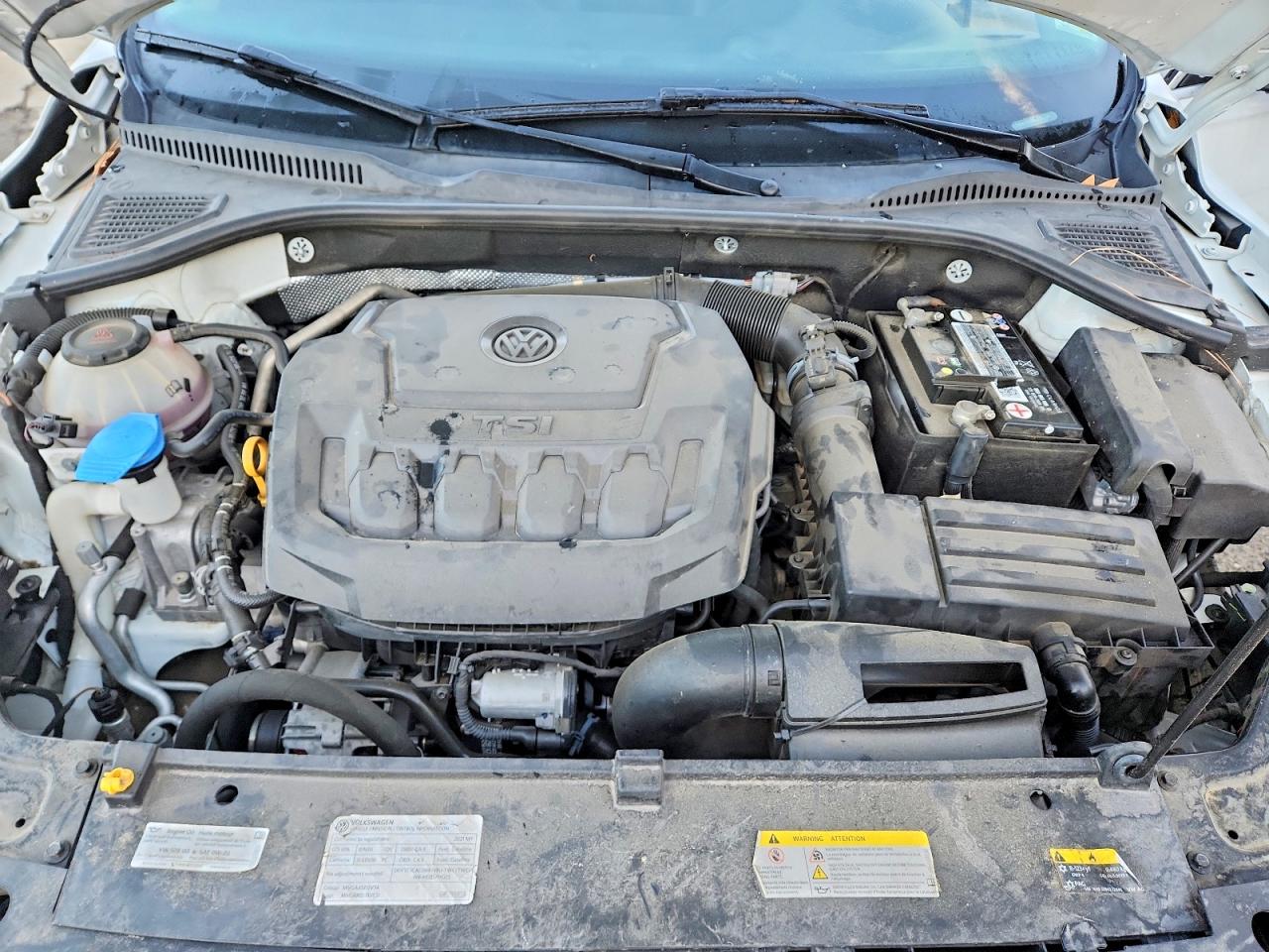 2021 VOLKSWAGEN PASSAT SE photo 11