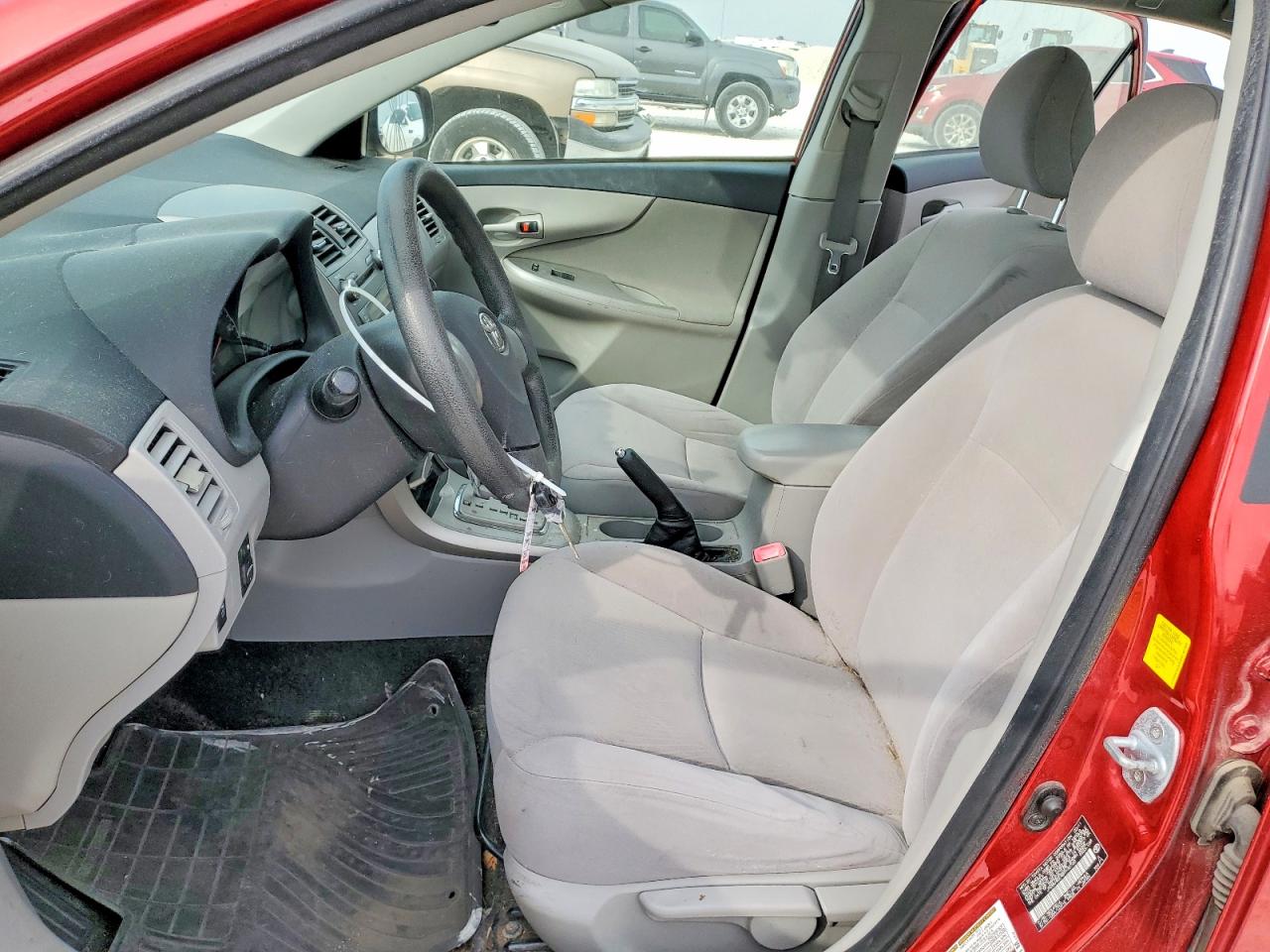 2011 TOYOTA COROLLA BASE photo 7